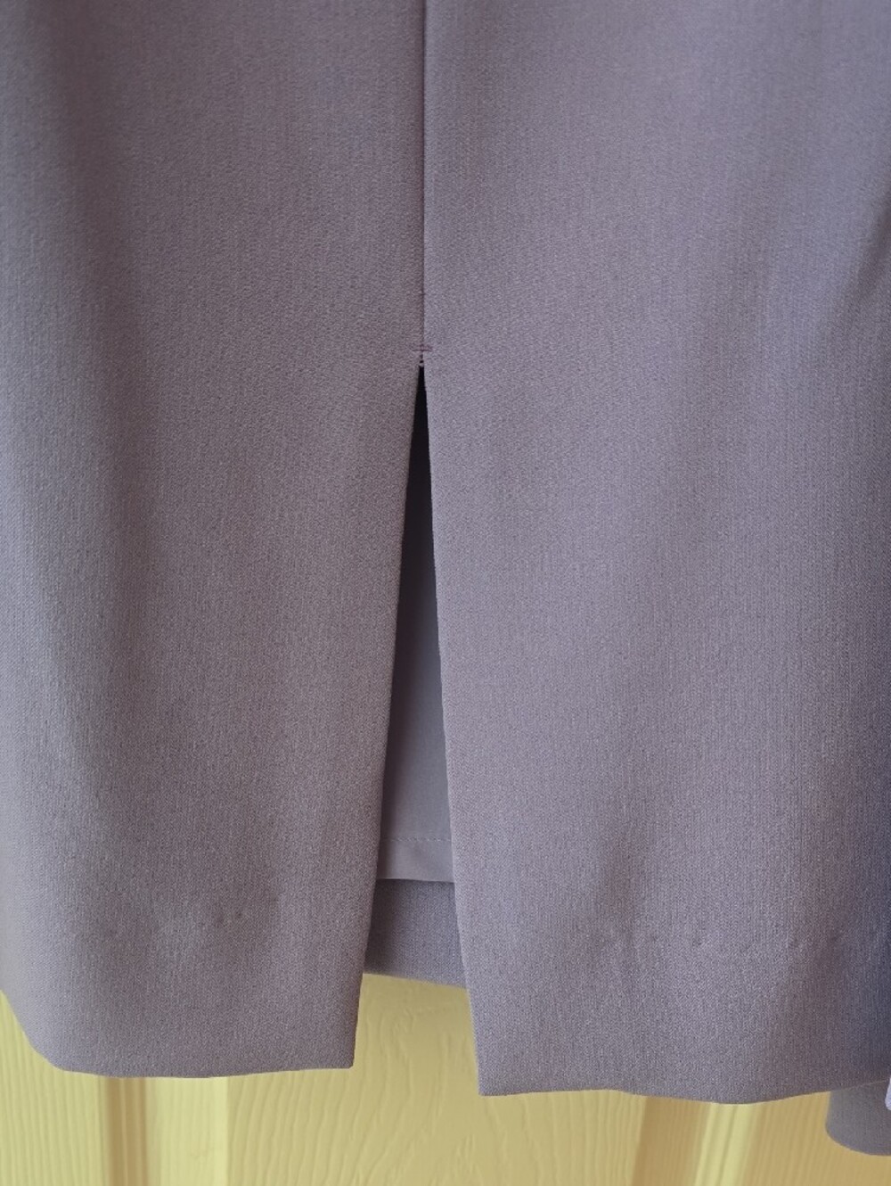 Preston & York Lavender Women's Two-Piece Skirt Suit - Single-Button Blazer [16] - Picture 6 of 8